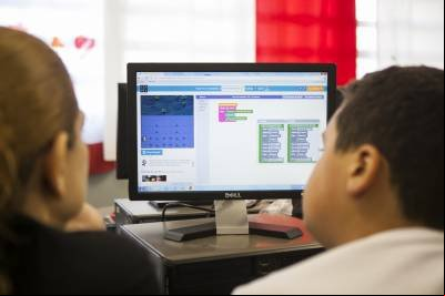 Ministérios se unem para levar energia e internet a 4,6 mil escolas
