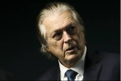 Luciano Bivar desiste de candidatura e deixa corrida à Presidência